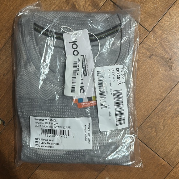 NWT SmartWool Classic Thermal Merino 250 Pattern Base Layer Top - Picture 3 of 4